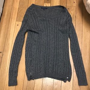 American eagle cable knit sweater